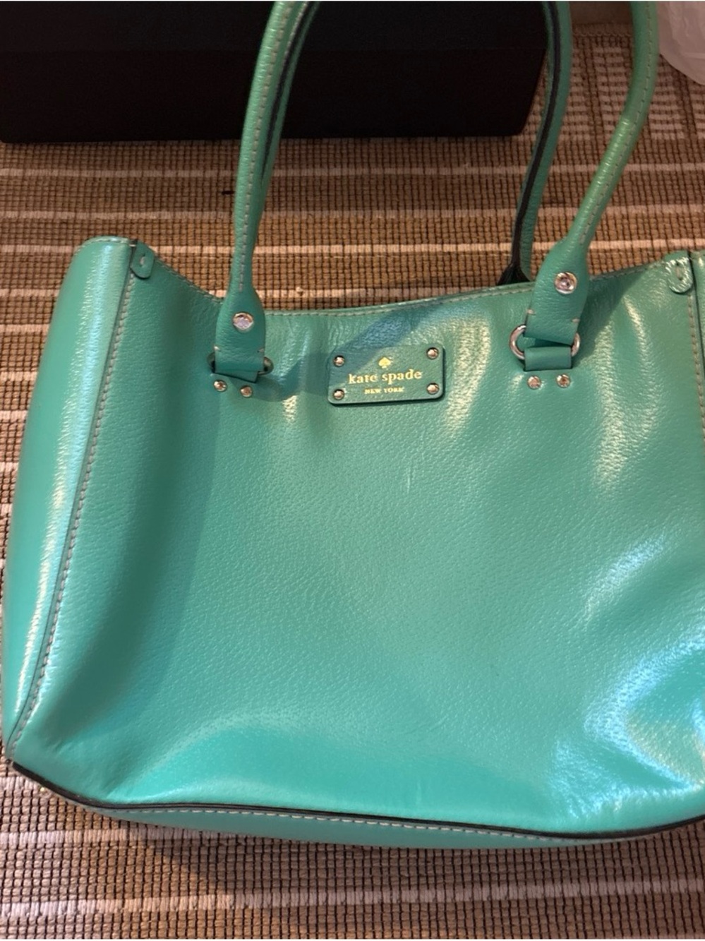kate spade teal green patent leather tote with gold hardware - Picture 2 of 4